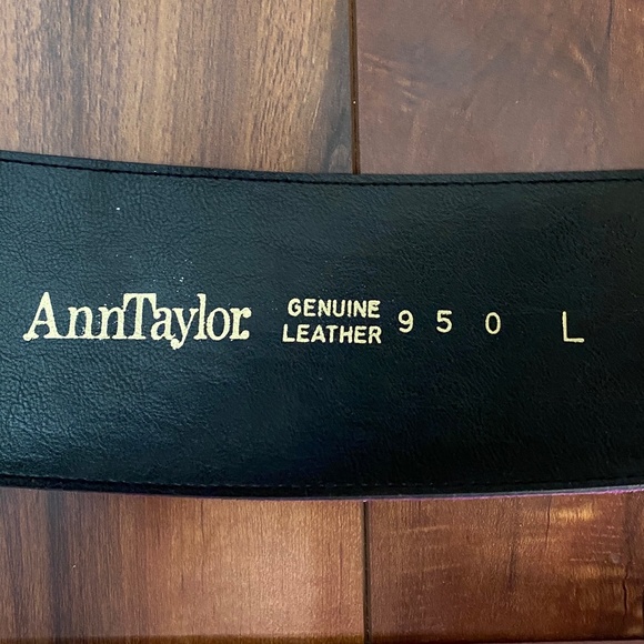 AnnTaylor Pink Buckled Belt VTG Suede Leather